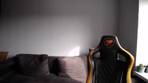 Nick   online show from 10/06/25, 07:17