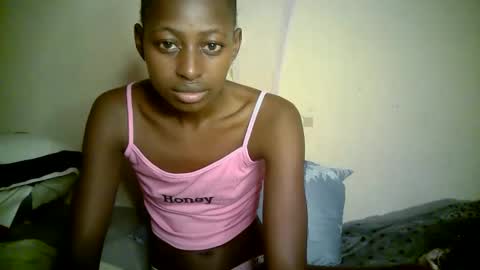 Snapshot of therry_heart chatting on 04/11/26, 08:07 hearty online show from 04/11/26, 08:07