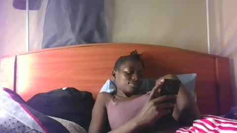 Snapshot of therry_heart chatting on 04/26/26, 08:34 hearty online show from 04/26/26, 08:34