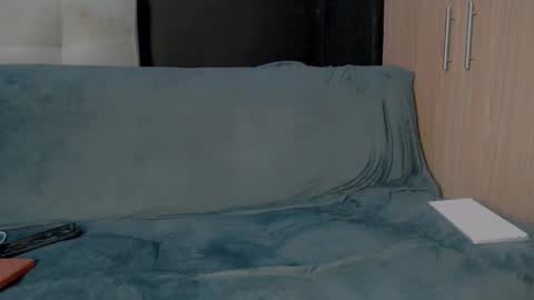 thesaint_xxx online show from 09/18/25, 03:41