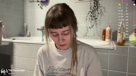 LISA                                            online show from 02/08/26, 04:43