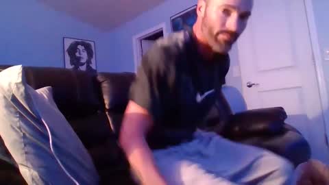 Snapshot of thesexorcist1984 chatting on 09/18/25, 08:27 James online show from 09/18/25, 08:27