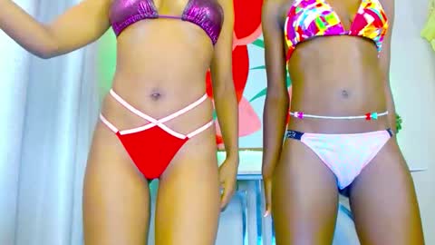 Snapshot of thesexy_kittydoll chatting on 10/26/25, 08:48 thesexy_kittydoll online show from 10/26/25, 08:48