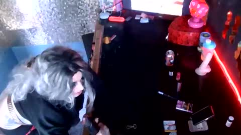 Snapshot of theshowgirlsberlin chatting on 05/16/26, 05:01 theshowgirl online show from 05/16/26, 05:01