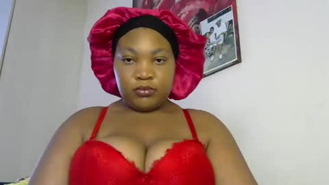 Snapshot of theshybaddie chatting on 01/25/25, 04:34 theshybaddie online show from 01/25/25, 04:34