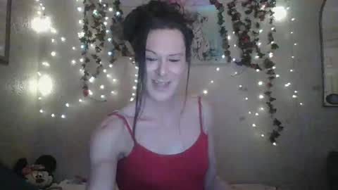 Snapshot of thesillymillie chatting on 01/09/25, 02:01 sillymillie0 online show from 01/09/25, 02:01