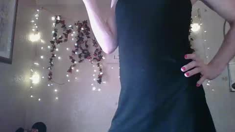 Snapshot of thesillymillie chatting on 02/20/25, 08:14 sillymillie0 online show from 02/20/25, 08:14