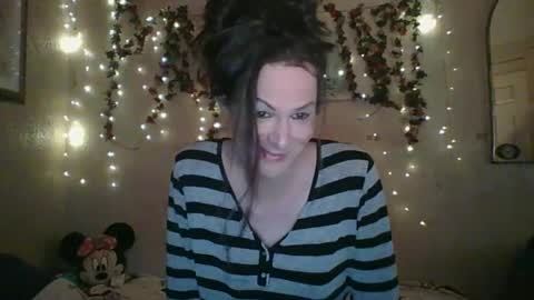 Snapshot of thesillymillie chatting on 03/04/25, 01:55 sillymillie0 online show from 03/04/25, 01:55