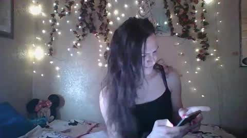 Snapshot of thesillymillie chatting on 03/09/25, 09:46 sillymillie0 online show from 03/09/25, 09:46