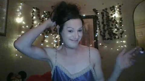 Snapshot of thesillymillie chatting on 10/04/25, 12:52 sillymillie0 online show from 10/04/25, 12:52