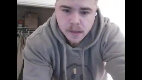 Snapshot of theskeetr27 chatting on 03/29/26, 04:45 theskeetr27 online show from 03/29/26, 04:45