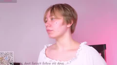 Snapshot of thestaronsky chatting on 03/15/26, 07:25 Lucia online show from 03/15/26, 07:25