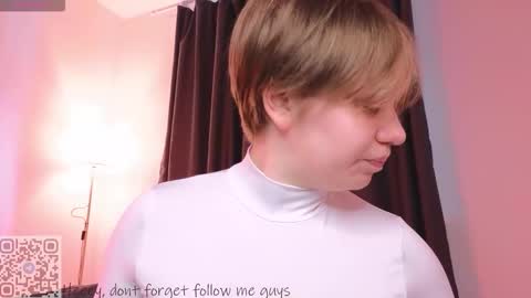 Snapshot of thestaronsky chatting on 03/20/26, 10:20 Lucia online show from 03/20/26, 10:20