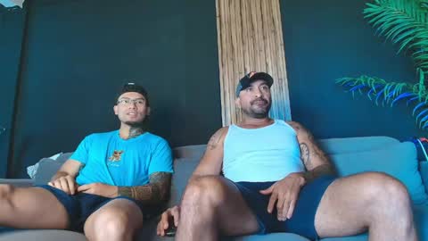 Snapshot of thestraightroom chatting on 04/20/26, 12:41 thestraightroom online show from 04/20/26, 12:41