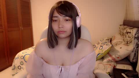 Snapshot of thetalkingbutt chatting on 12/01/24, 10:21 Mai online show from 12/01/24, 10:21