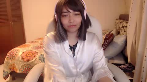 Snapshot of thetalkingbutt chatting on 02/15/25, 12:37 Mai online show from 02/15/25, 12:37