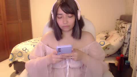 Snapshot of thetalkingbutt chatting on 03/12/25, 02:20 Mai online show from 03/12/25, 02:20