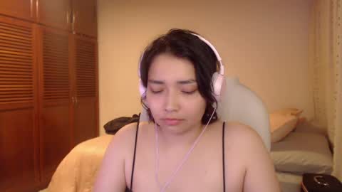 Snapshot of thetalkingbutt chatting on 04/05/26, 12:19 Mai online show from 04/05/26, 12:19