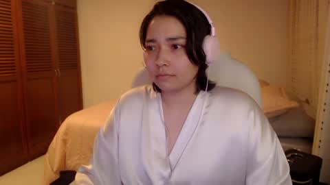 Snapshot of thetalkingbutt chatting on 04/06/26, 12:08 Mai online show from 04/06/26, 12:08