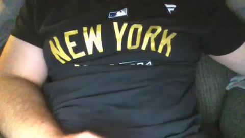 Snapshot of thethril1990 chatting on 04/25/26, 11:24 Thethrill online show from 04/25/26, 11:24