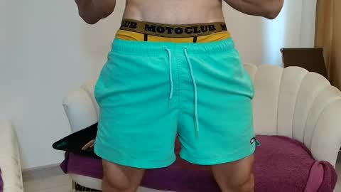 Snapshot of thetopalex chatting on 04/22/26, 06:16 TheTopAlex online show from 04/22/26, 06:16