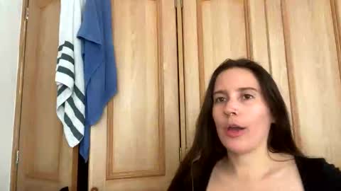 Snapshot of thetropicalseduction chatting on 10/18/25, 05:57 Nicole online show from 10/18/25, 05:57