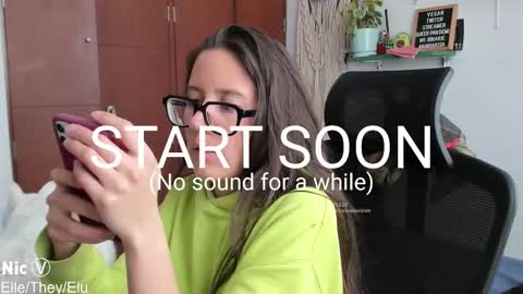 Snapshot of thetropicalseduction chatting on 10/21/25, 02:51 Nicole online show from 10/21/25, 02:51