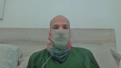 Snapshot of thetubedscarfguy chatting on 02/05/25, 07:07 Scarf guy online show from 02/05/25, 07:07