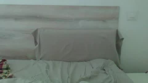 Snapshot of thetubedscarfguy chatting on 02/14/25, 10:17 Scarf guy online show from 02/14/25, 10:17