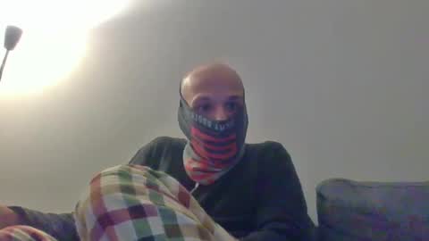 Snapshot of thetubedscarfguy chatting on 02/15/25, 07:50 Scarf guy online show from 02/15/25, 07:50