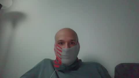 Scarf guy online show from 02/12/26, 07:36