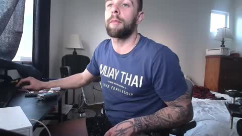 Snapshot of theufcfan_8181 chatting on 01/23/25, 01:08 troy online show from 01/23/25, 01:08