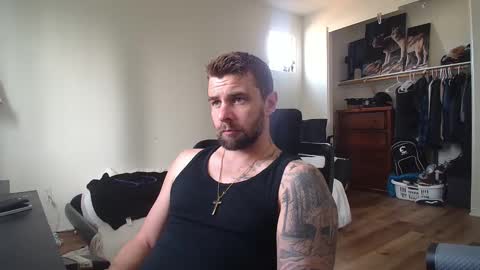 Snapshot of theufcfan_8181 chatting on 03/28/26, 08:52 troy online show from 03/28/26, 08:52