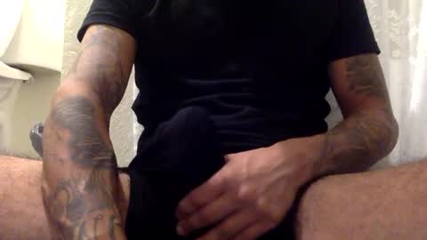 Snapshot of thevibez1 chatting on 04/13/26, 04:51 thevibez1 online show from 04/13/26, 04:51