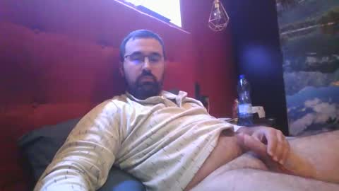 Carlos1990 online show from 12/19/24, 02:34