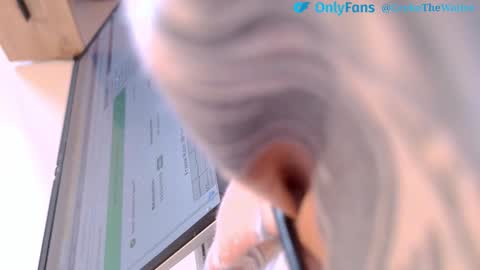 The Waiter online show from 12/03/25, 08:34