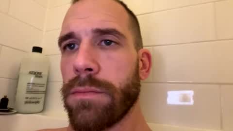 Snapshot of thewiggler32 chatting on 03/26/26, 10:15 thewiggler32 online show from 03/26/26, 10:15