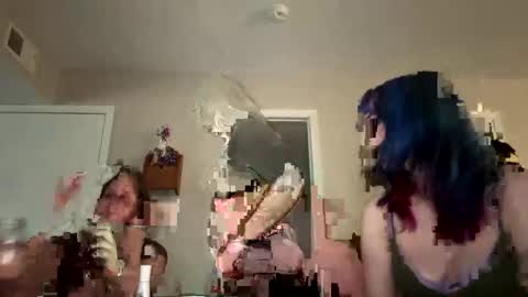 Snapshot of thewildwildwest chatting on 03/21/26, 11:19 West online show from 03/21/26, 11:19