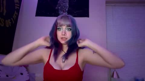 Snapshot of thewildwildwest chatting on 04/10/26, 02:50 West online show from 04/10/26, 02:50