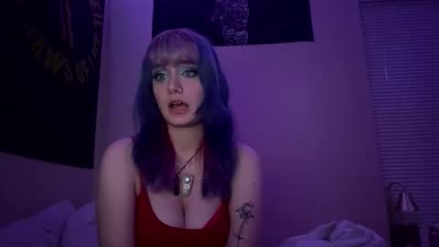 Snapshot of thewildwildwest chatting on 04/12/26, 04:28 West online show from 04/12/26, 04:28