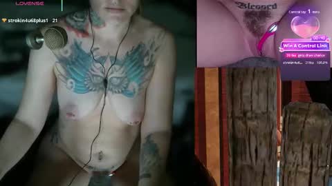 Snapshot of theybae chatting on 01/18/26, 12:53 B A E online show from 01/18/26, 12:53