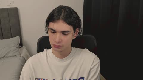 thiaan__ online show from 12/21/24, 12:53