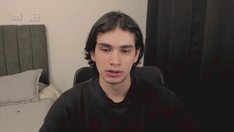 thiaan__ online show from 12/30/24, 02:20