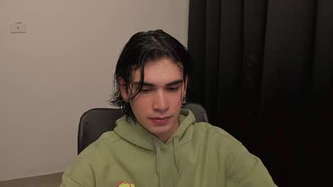 thiaan__ online show from 02/01/25, 02:26