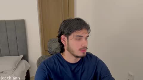 thiaan__ online show from 09/28/25, 04:07