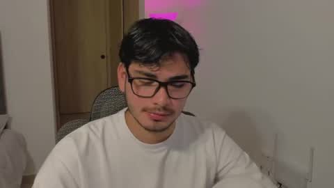 Snapshot of thiaan__ chatting on 08/08/26, 01:08 thiaan__ online show from 08/08/26, 01:08