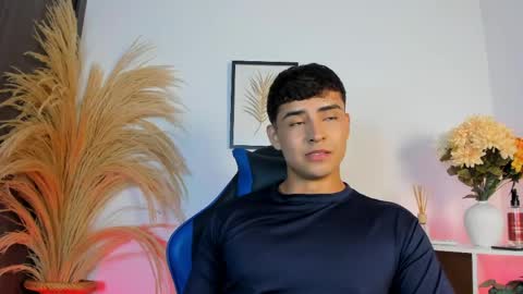 Snapshot of thiago_connor21 chatting on 04/25/26, 11:24 Thiago online show from 04/25/26, 11:24