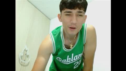 thiago_deseo69 online show from 09/19/25, 11:38