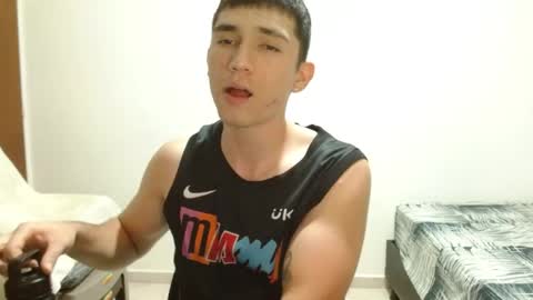 thiago_deseo69 online show from 06/04/26, 01:33