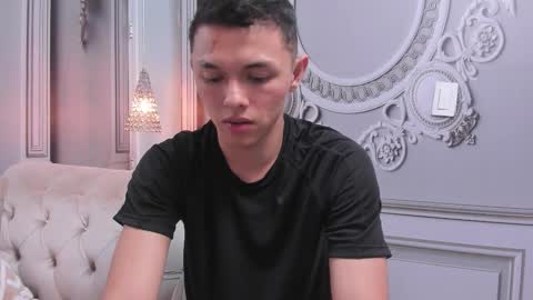 thiago_dior online show from 10/16/25, 02:23